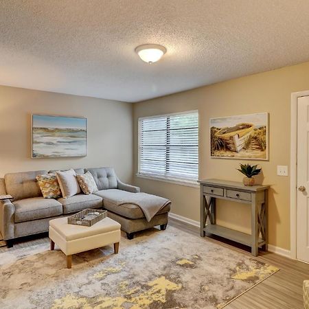 #111 Elaborate Condo Ideal Location 2Brm/2 Parking هيلتون رئيس جزيرة المظهر الخارجي الصورة