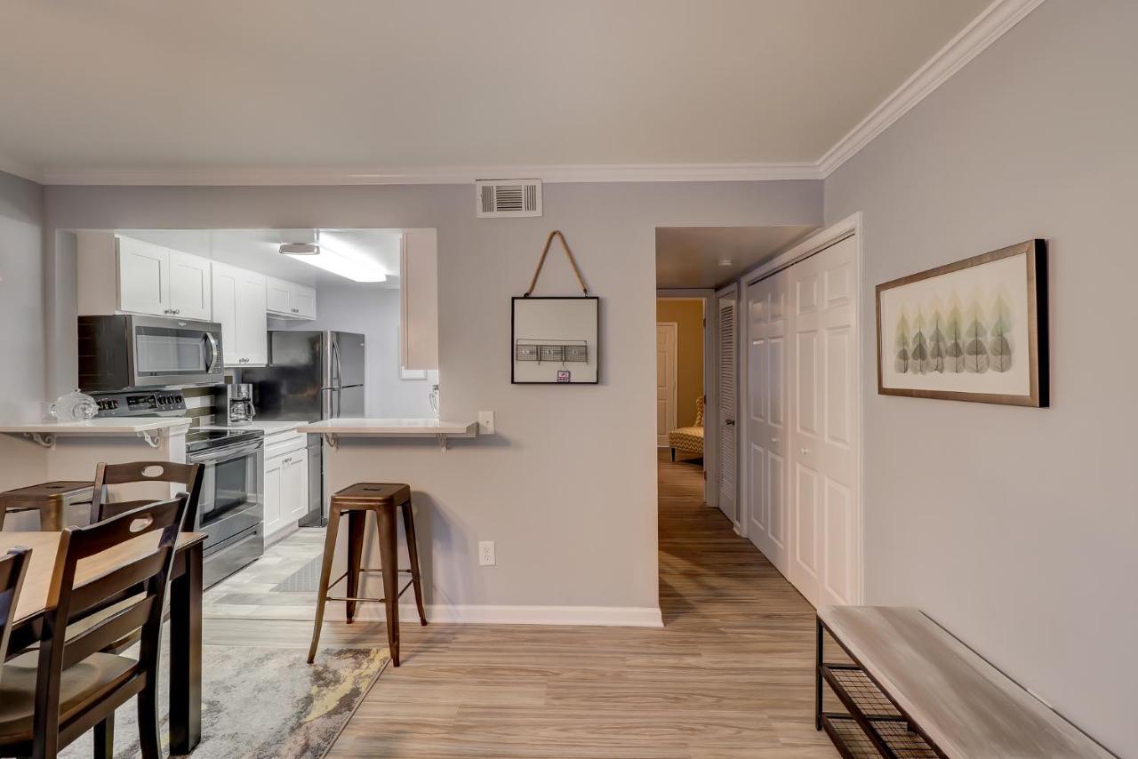 #111 Elaborate Condo Ideal Location 2Brm/2 Parking هيلتون رئيس جزيرة المظهر الخارجي الصورة