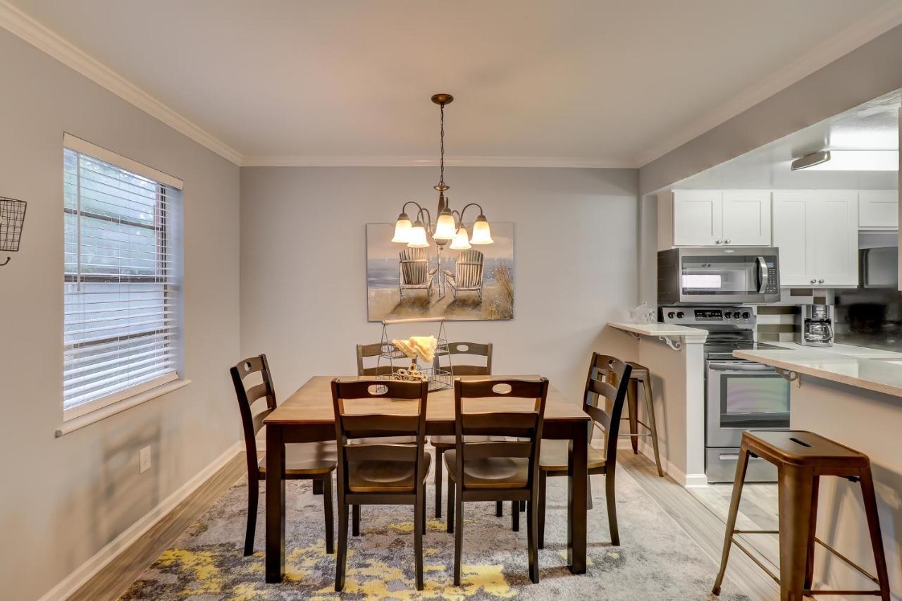 #111 Elaborate Condo Ideal Location 2Brm/2 Parking هيلتون رئيس جزيرة المظهر الخارجي الصورة