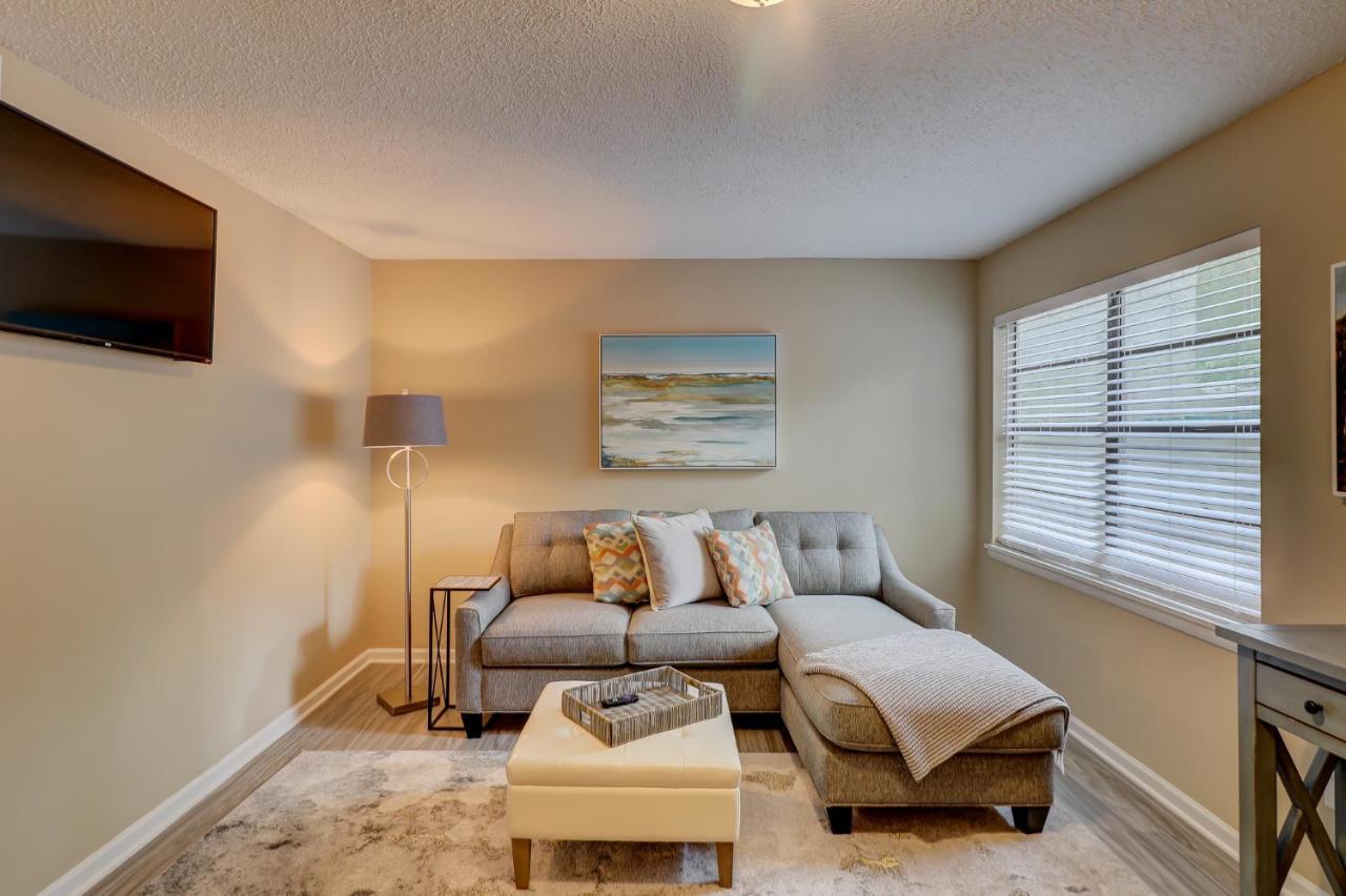 #111 Elaborate Condo Ideal Location 2Brm/2 Parking هيلتون رئيس جزيرة المظهر الخارجي الصورة