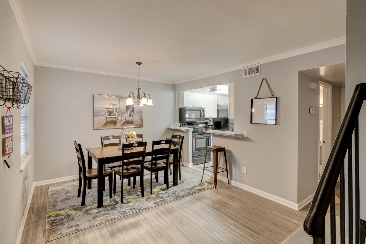#111 Elaborate Condo Ideal Location 2Brm/2 Parking هيلتون رئيس جزيرة المظهر الخارجي الصورة